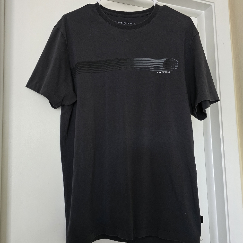 Banana Republic Mens T-Shirt